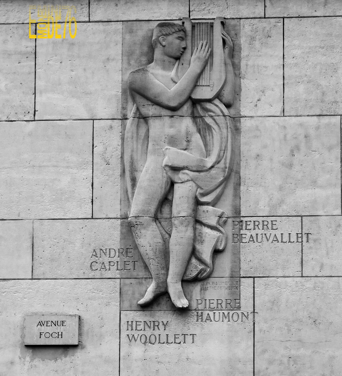 Bas-reliefs